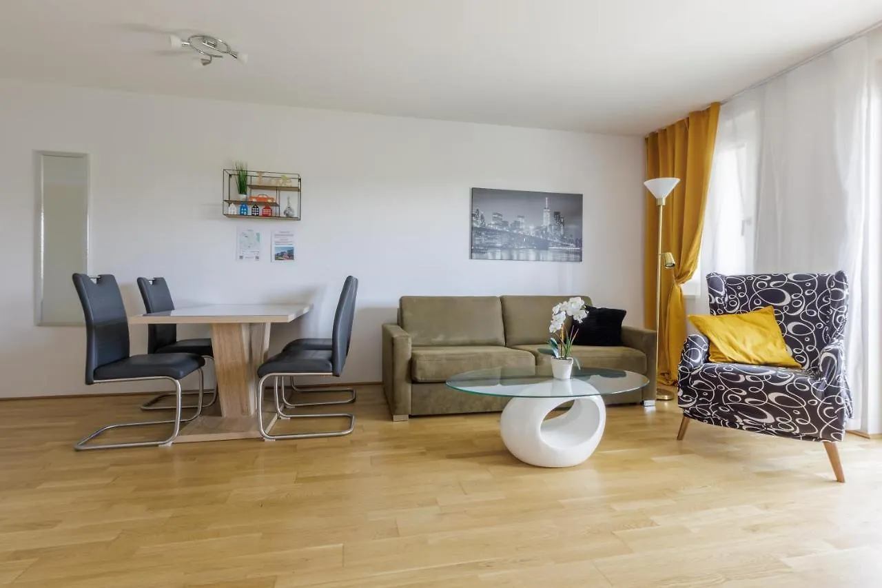 Vienna City And Spa - Modern Apartments Next To Therme Wien & 15 Minutes To The City Center